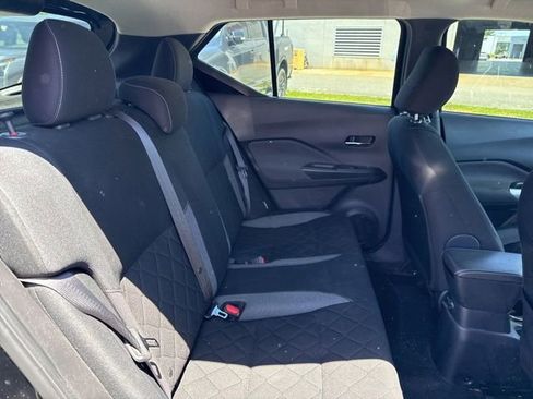 Used 2020 Nissan Kicks SV FWD image 13