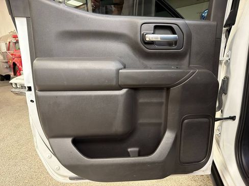 Used 2021 Chevrolet Silverado 1500 Custom RWD image 34