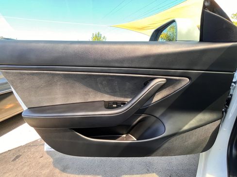 Used 2019 Tesla Model 3 Long Range AWD/4WD image 13