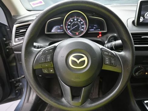 Used 2016 MAZDA MAZDA3 i Sport FWD image 19