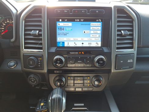 Used 2018 Ford F150 Raptor w/ Equipment Group 802A Luxury image 19