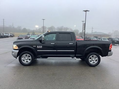 Used 2017 RAM 2500 Laramie w/ Convenience Group image 4