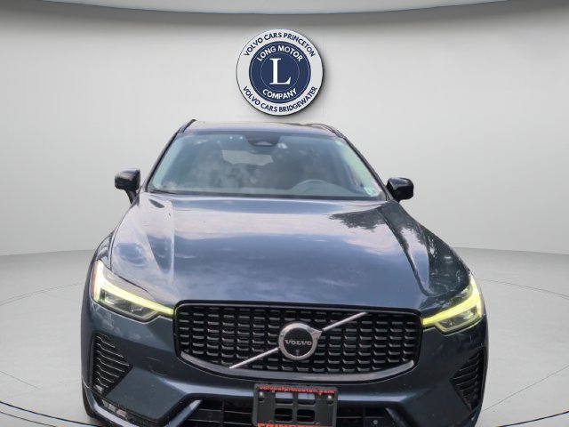Used 2023 Volvo XC60 B5 Plus w/ Climate Package AWD/4WD image 2