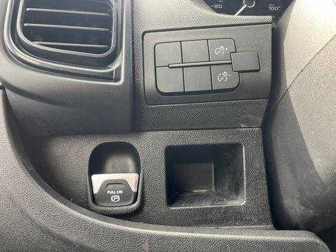 Used 2023 RAM ProMaster 2500 FWD image 27