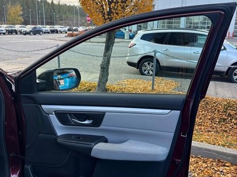 Used 2018 Honda CR-V LX image 17