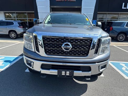 Used 2017 Nissan Titan SV AWD/4WD image 2