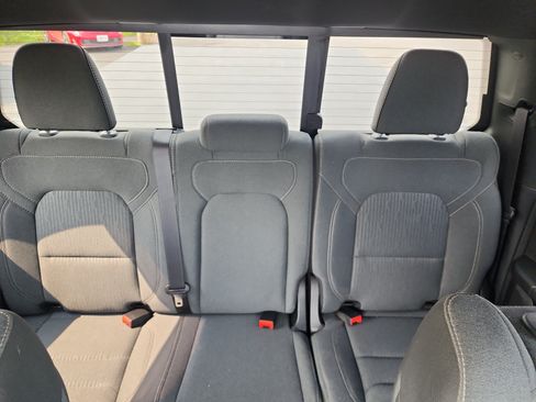 Used 2022 RAM 1500 Big Horn AWD/4WD image 22