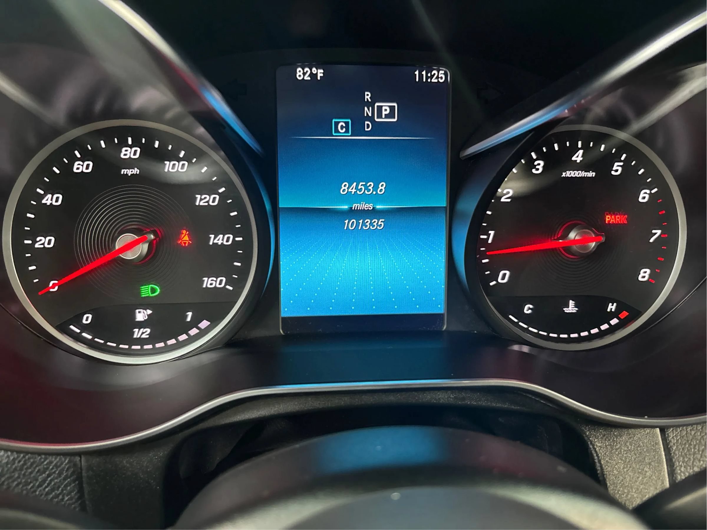 Used 2020 Mercedes-Benz GLC 300 4MATIC image 45