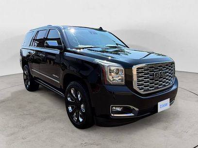 Used 2019 GMC Yukon Denali w/ Denali Ultimate Black Edition