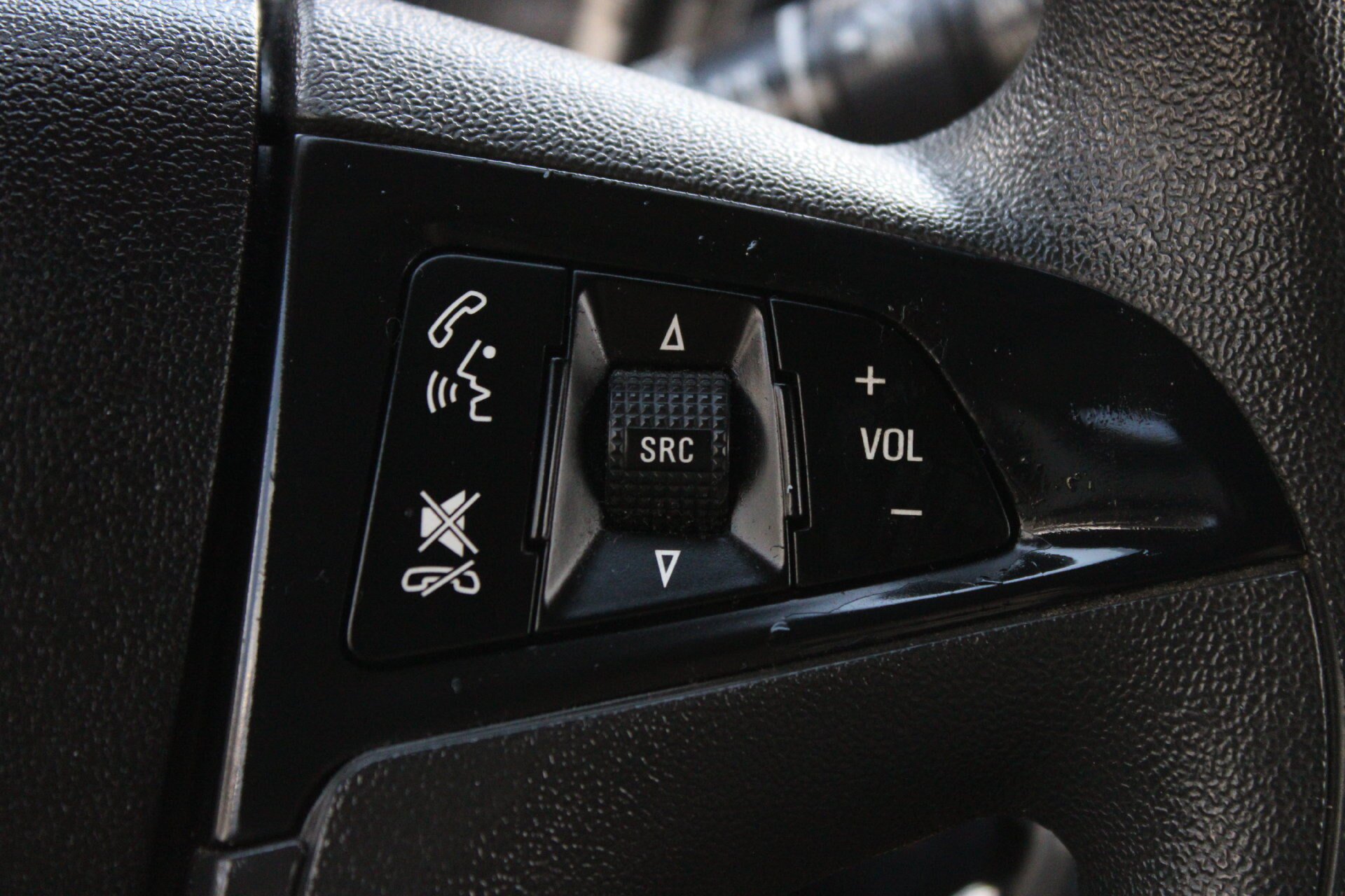 Used 2015 GMC Terrain SLE FWD image 30