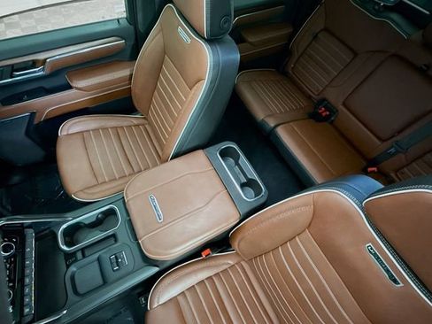 Used 2024 GMC Sierra 2500 Denali Ultimate w/ Max Trailering Package image 24