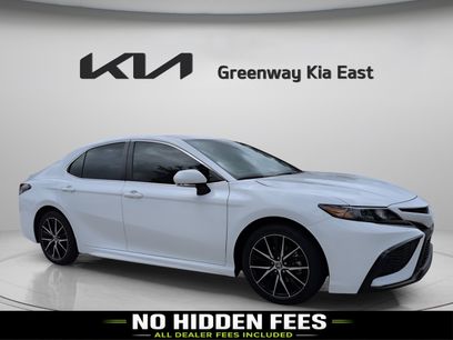 Used 2024 Toyota Camry SE w/ Convenience Package