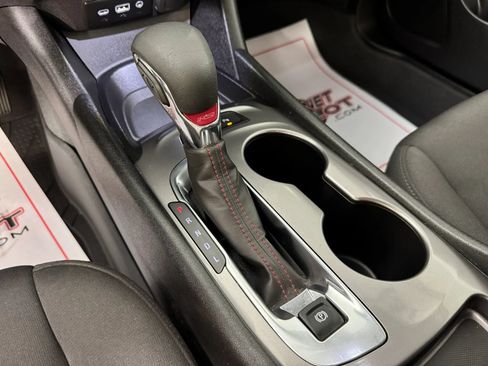 Used 2024 Chevrolet Malibu RS w/ LPO, Floor Liner Package FWD image 22