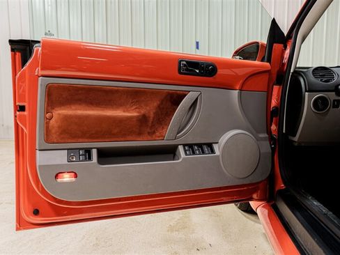 Used 2004 Volkswagen Beetle GLS FWD image 8