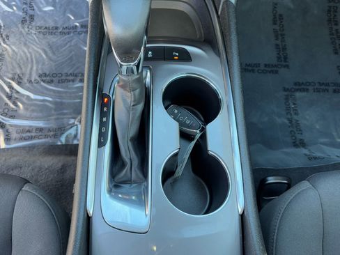 Used 2022 Chevrolet Malibu LS w/ Driver Confidence Package II image 27