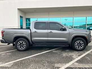 Used 2024 Nissan Frontier SL w/ Technology Package video 3