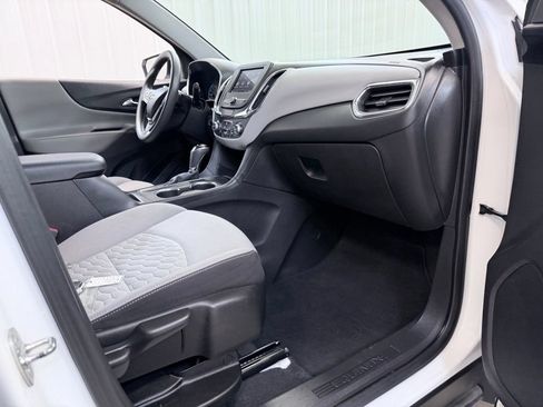 Used 2021 Chevrolet Equinox LS w/ LPO, Blackout Package FWD image 31