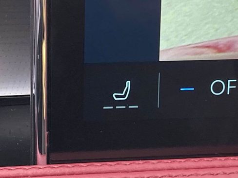 New 2025 Lincoln Corsair Reserve w/ Equipment Group 202A image 25