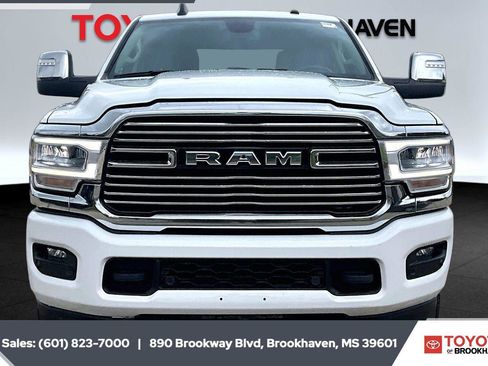 Used 2024 RAM 2500 Laramie AWD/4WD image 3
