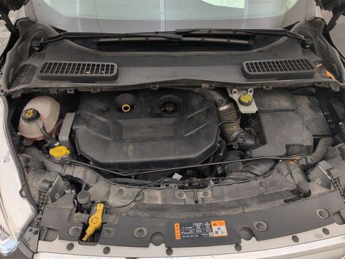 Used 2017 Ford Escape Titanium image 38