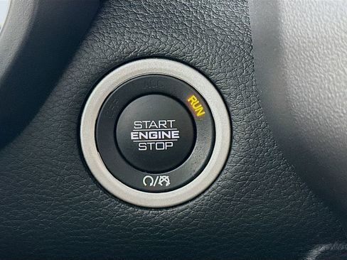 Certified 2022 RAM 1500 Big Horn image 23