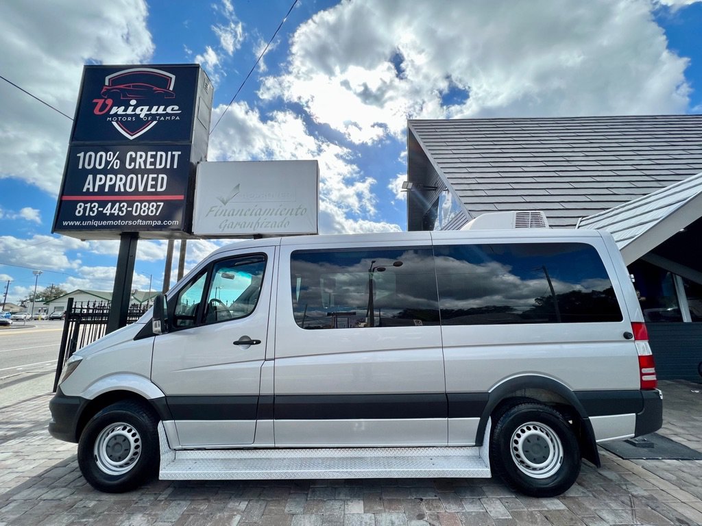 Used 2014 Freightliner Sprinter 2500 RWD image 5
