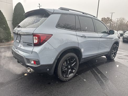 Used 2025 Honda Passport Black Edition image 13