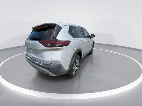 Used 2023 Nissan Rogue SV FWD image 8