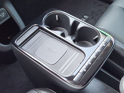 Used 2025 Hyundai Ioniq 5 SEL image 22