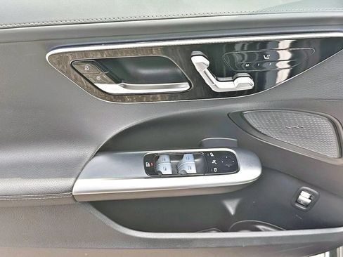 Used 2022 Mercedes-Benz C 300 4MATIC Sedan w/ AMG Line w/ Night Package image 36