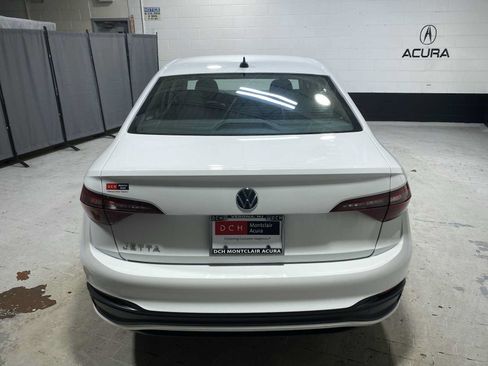 Used 2024 Volkswagen Jetta S FWD image 5