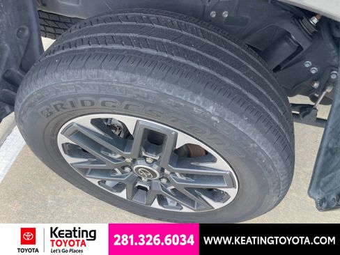 Used 2023 Toyota Tundra Limited AWD/4WD image 9