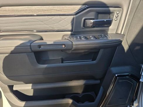 New 2026 RAM 2500 Limited image 15