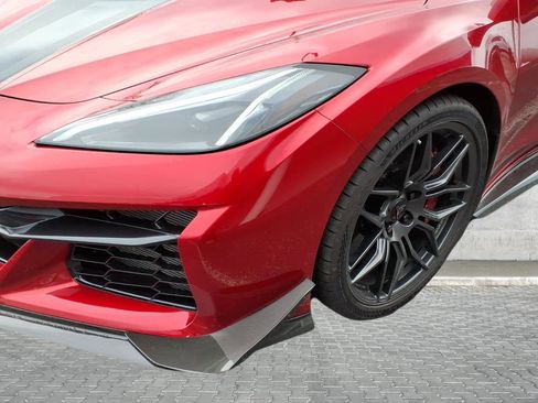 Used 2024 Chevrolet Corvette Z06 w/ Z07 Performance Package image 11