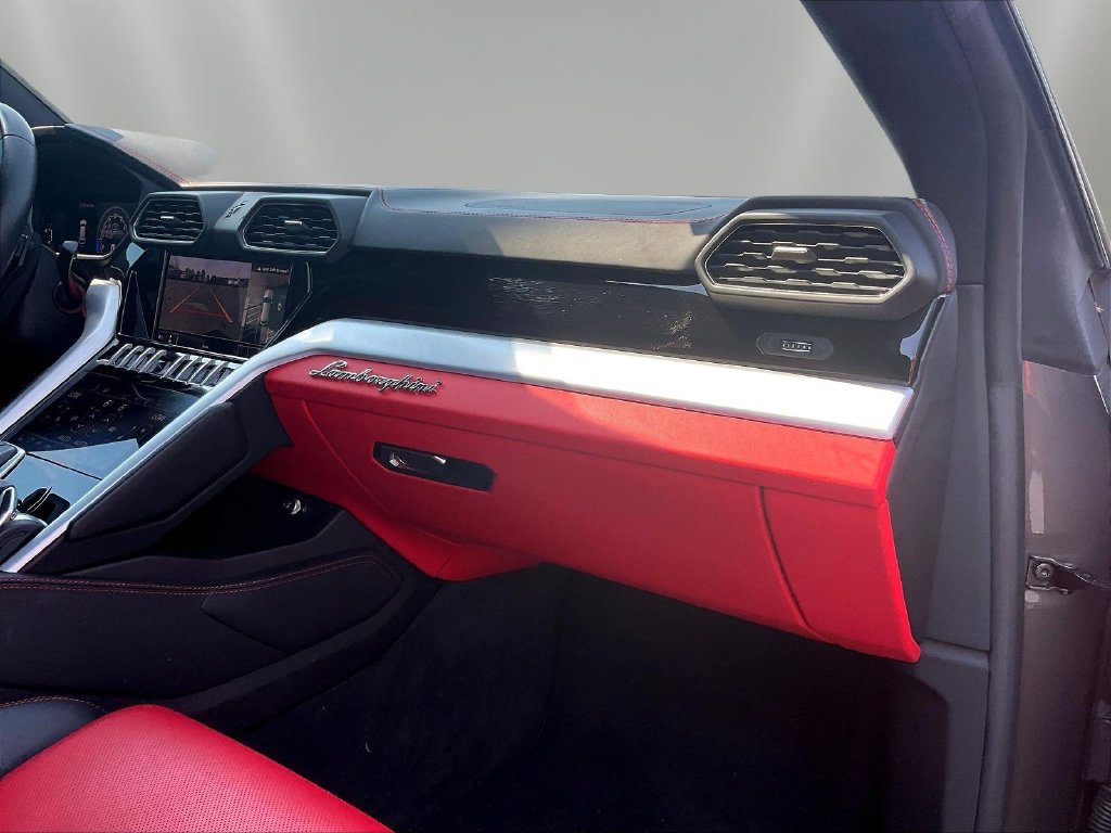 Used 2021 Lamborghini Urus AWD/4WD image 24