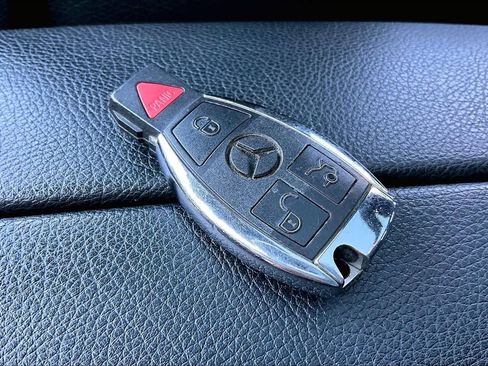 Used 2018 Mercedes-Benz GLC 300 image 14