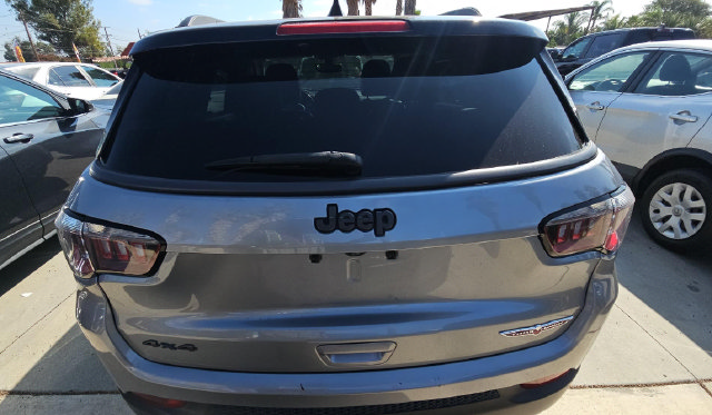 Used 2019 Jeep Compass Trailhawk AWD/4WD image 5