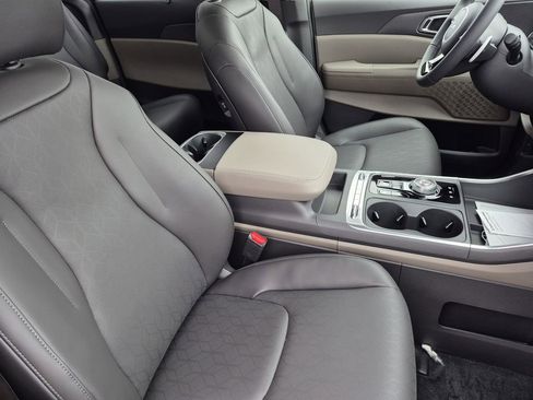 New 2026 Kia Carnival SX image 15