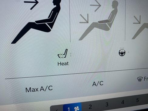 New 2026 Chrysler Pacifica Select image 30