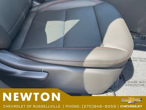 New 2026 Chevrolet Trax RS w/ Driver Confidence Package FWD image 24