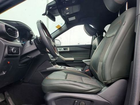 Used 2023 Ford Explorer Timberline w/ Timberline Technology Package image 4