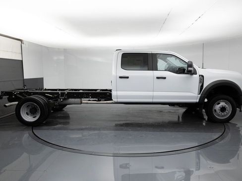 New 2026 Ford F450 XL w/ XL Chrome Package image 9