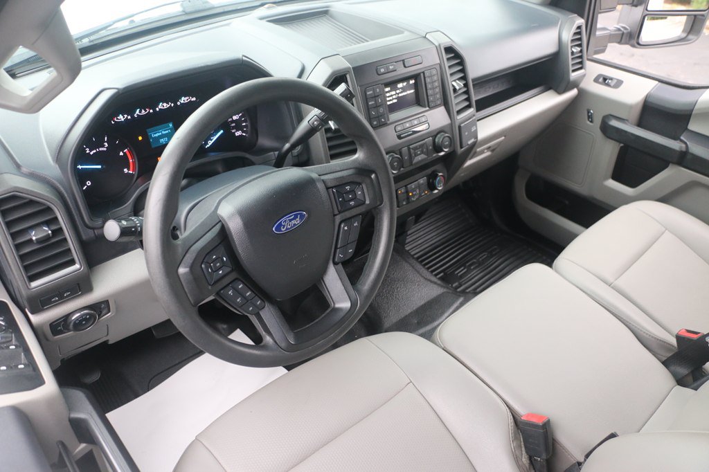 Used 2022 Ford F550 4x4 Crew Cab Super Duty w/ Power Equipment Group image 9