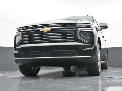 New 2026 Chevrolet Suburban High Country w/ Sun And Tow Package AWD/4WD image 56