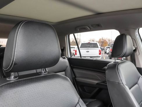 Used 2022 Volkswagen Atlas SE image 36