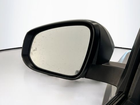 Used 2025 Toyota Tacoma TRD Off-Road image 16