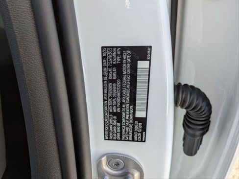 New 2026 Volvo EX40 Plus w/ Climate Package image 15