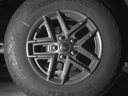 Used 2025 Jeep Wrangler Sport S AWD/4WD image 15