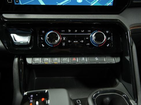 New 2026 GMC Sierra 1500 AT4 image 33