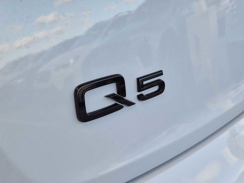 Certified 2025 Audi Q5 2.0T Premium Plus image 10
